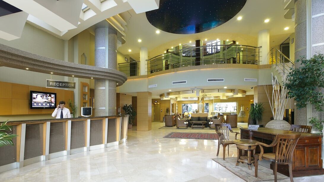 Grand Cettia Hotel